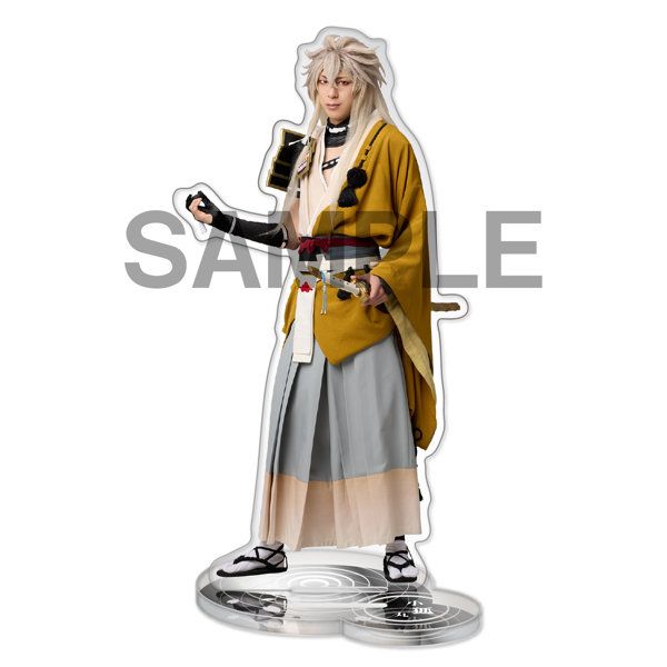 DMM.com [ミュージカル『刀剣乱舞』 ～月夜一縷～ アクリルスタンド（戦闘ver.）（1）小狐丸役 北園 涼] ホビー・おもちゃ通販