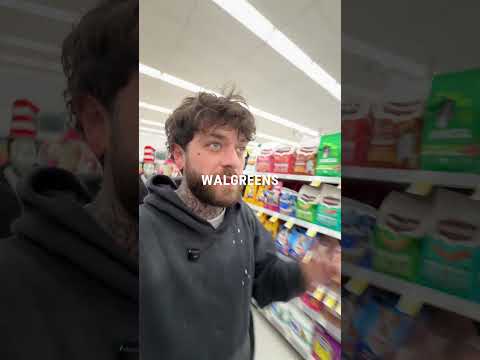 THIS POKEMON VENDING MACHINE HAD ONE PACK 😭 pokemon shorts サムネイル